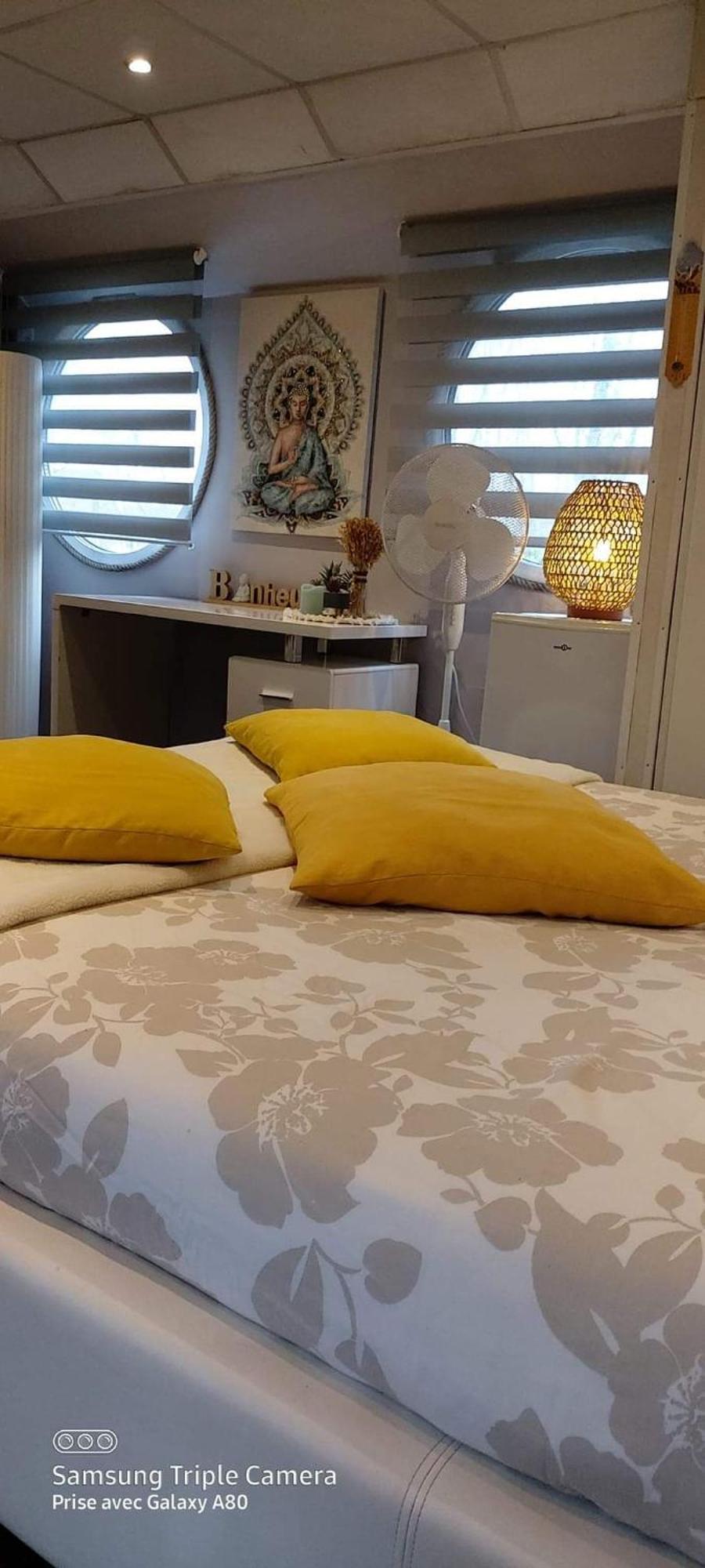Peniche Morgane 2 Sas Les Betises Hotel Cambrai Ngoại thất bức ảnh